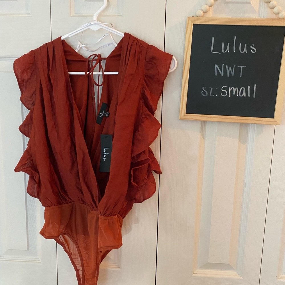 Lulus nwt Sz small bodysuit blouse - Picture 3 of 5